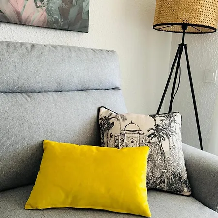 By The Sea Edificio Turmalina *