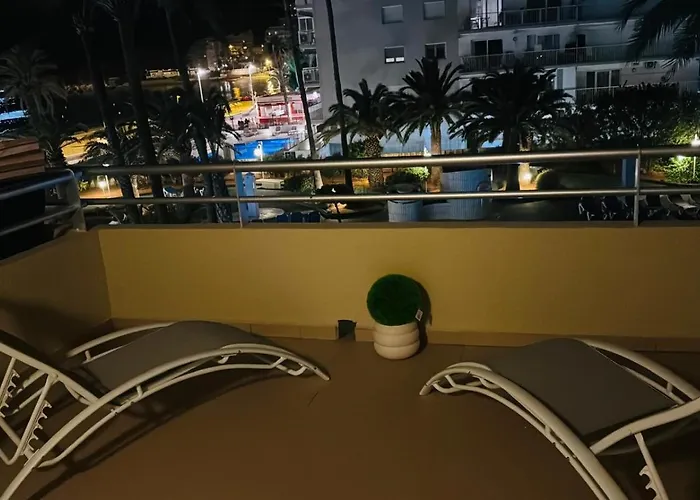 By The Sea Edificio Turmalina Apartment *